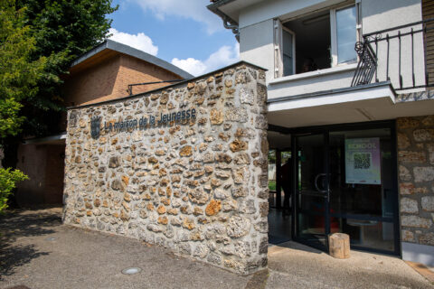 Entrée "Maison de la Jeunesse"