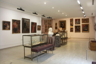 Musée Adrien Mentienne. Espace Maurice Joron - Agrandir l'image 2 sur 3, fenêtre modale