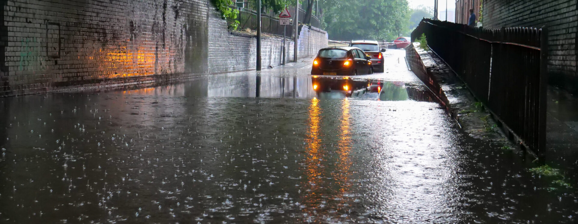 Inondations sous un pont