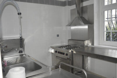 Cuisine en inox - Agrandir l'image 3 sur 5, fenêtre modale