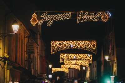 Illuminations dans la rue - Agrandir l'image 9 sur 21, fenêtre modale