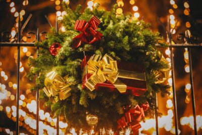 Décoration de Noël sur une barrière - Agrandir l'image 20 sur 21, fenêtre modale
