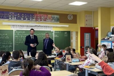 Agrandir l'image 2 sur 3, fenêtre modale