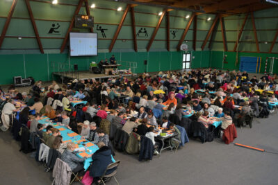 Personnes qui jouent au loto - Agrandir l'image 1 sur 15, fenêtre modale