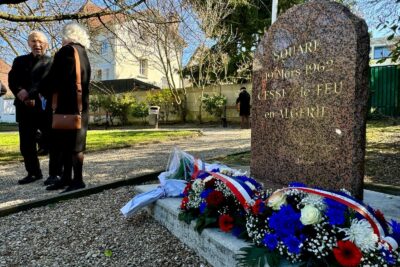 Stèle du "Cessez-le-feu" en Algérie - Agrandir l'image 8 sur 8, fenêtre modale