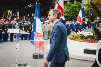 Agrandir l'image 2 sur 79, fenêtre modale