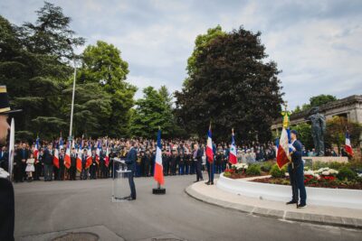 Agrandir l'image 19 sur 79, fenêtre modale