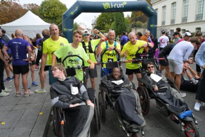 Agrandir l'image 8 sur 16, fenêtre modale